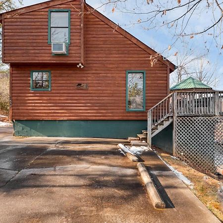 Fontana By Avantstay Gorgeous Mountain Cabin W Views Hot Tub Game Room แกตลิงเบิร์ก ภายนอก รูปภาพ