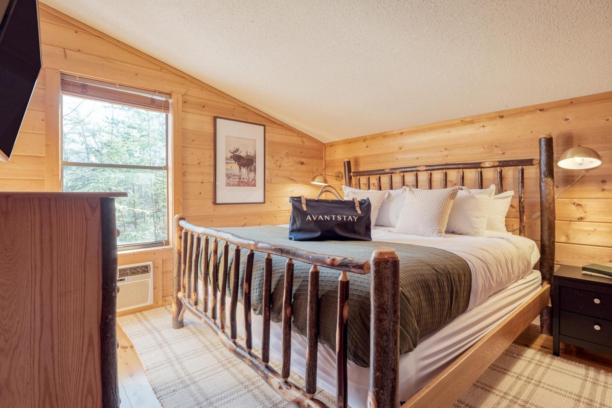 Fontana By Avantstay Gorgeous Mountain Cabin W Views Hot Tub Game Room แกตลิงเบิร์ก ภายนอก รูปภาพ