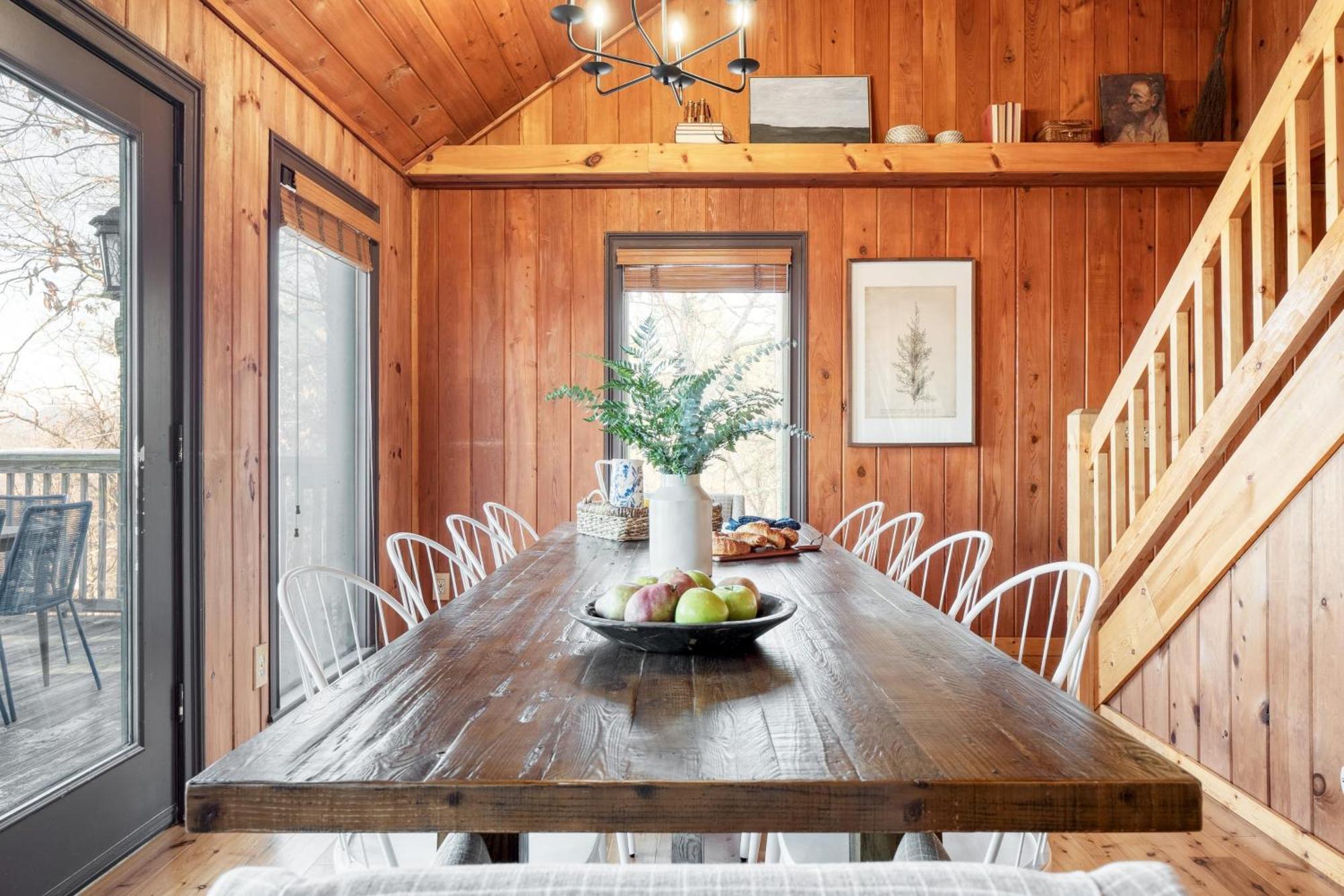 Fontana By Avantstay Gorgeous Mountain Cabin W Views Hot Tub Game Room แกตลิงเบิร์ก ภายนอก รูปภาพ