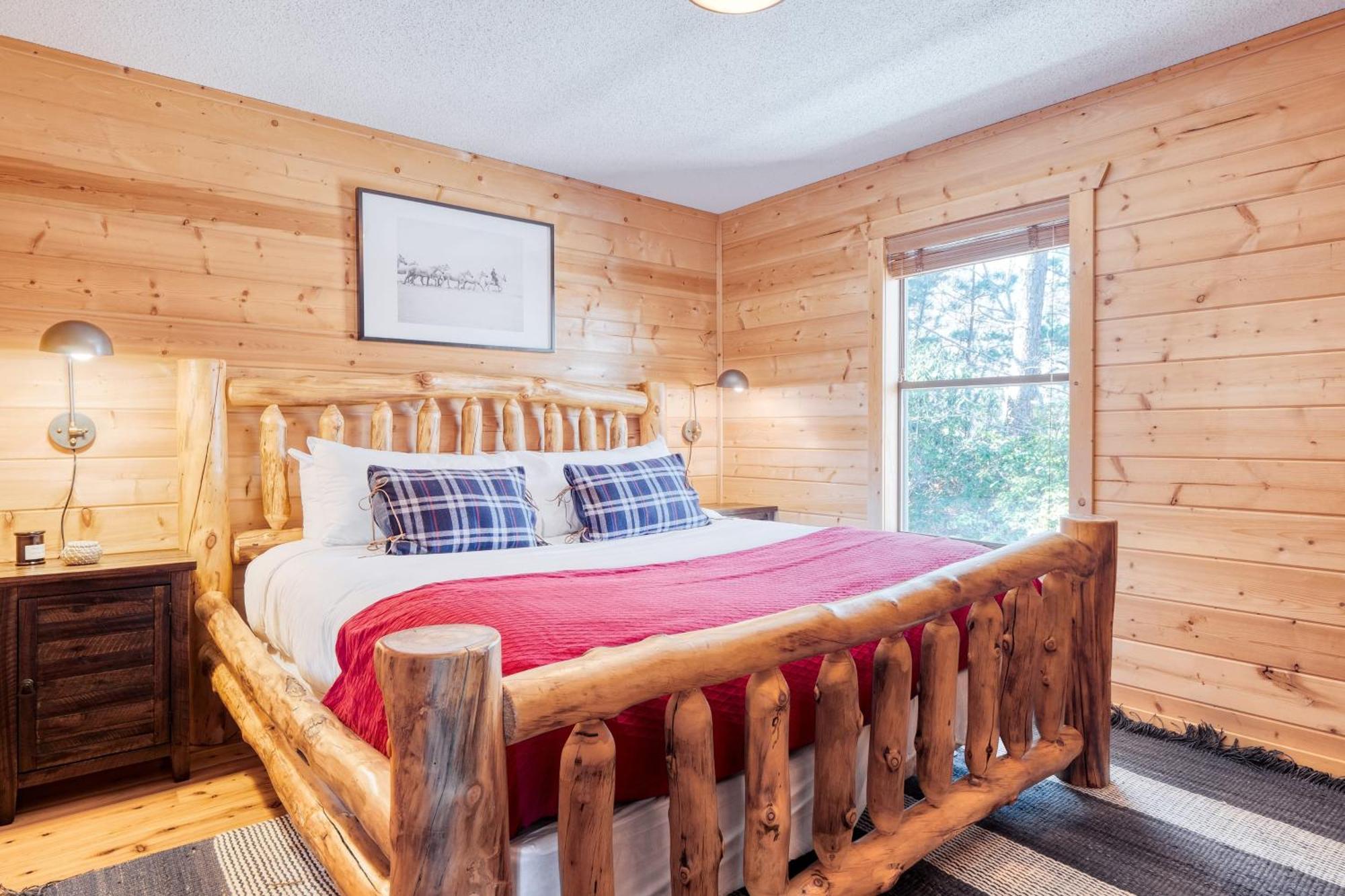 Fontana By Avantstay Gorgeous Mountain Cabin W Views Hot Tub Game Room แกตลิงเบิร์ก ภายนอก รูปภาพ